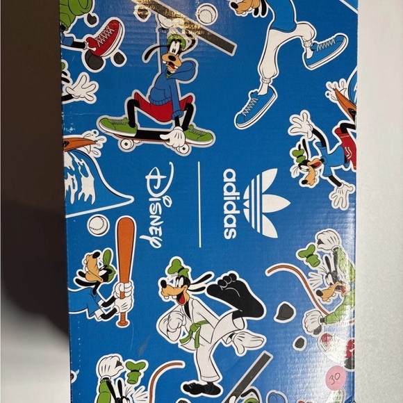 adidas womens White Disney Character Goofy canvas Sneakers - Picture 7 of 7